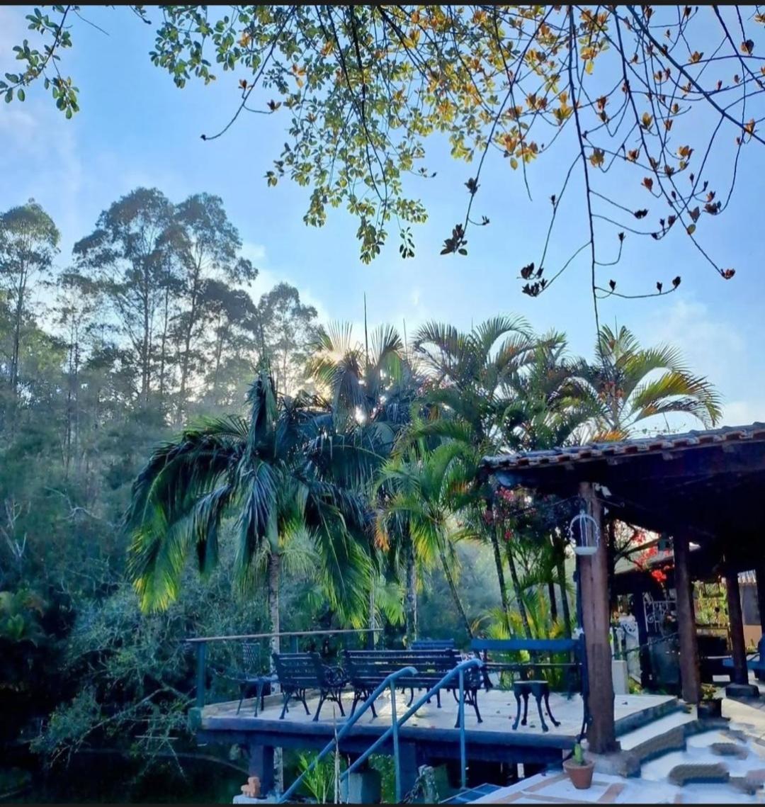 Chácara ladeira de Pedra Salesópolis Exterior foto