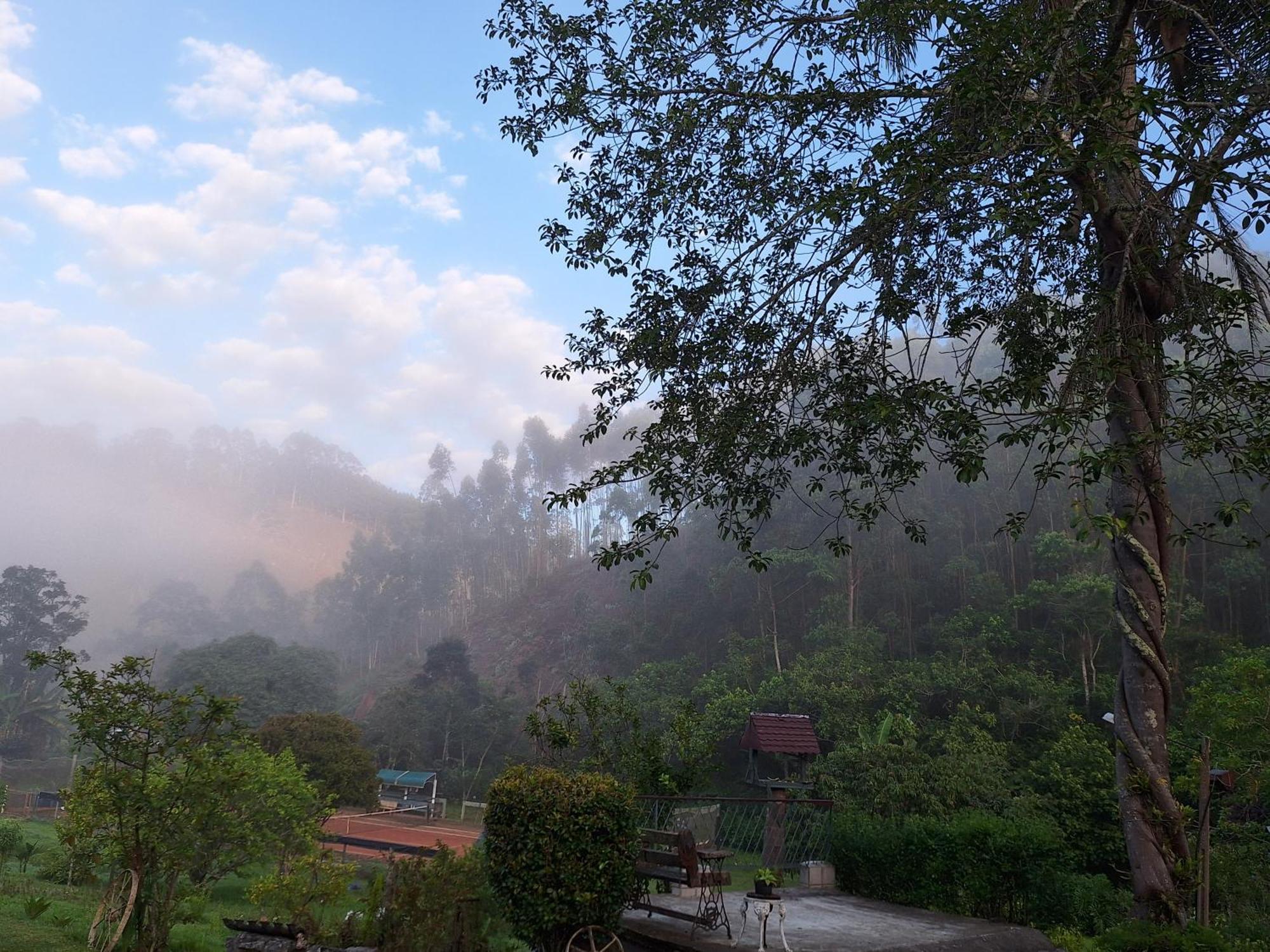 Chácara ladeira de Pedra Salesópolis Exterior foto