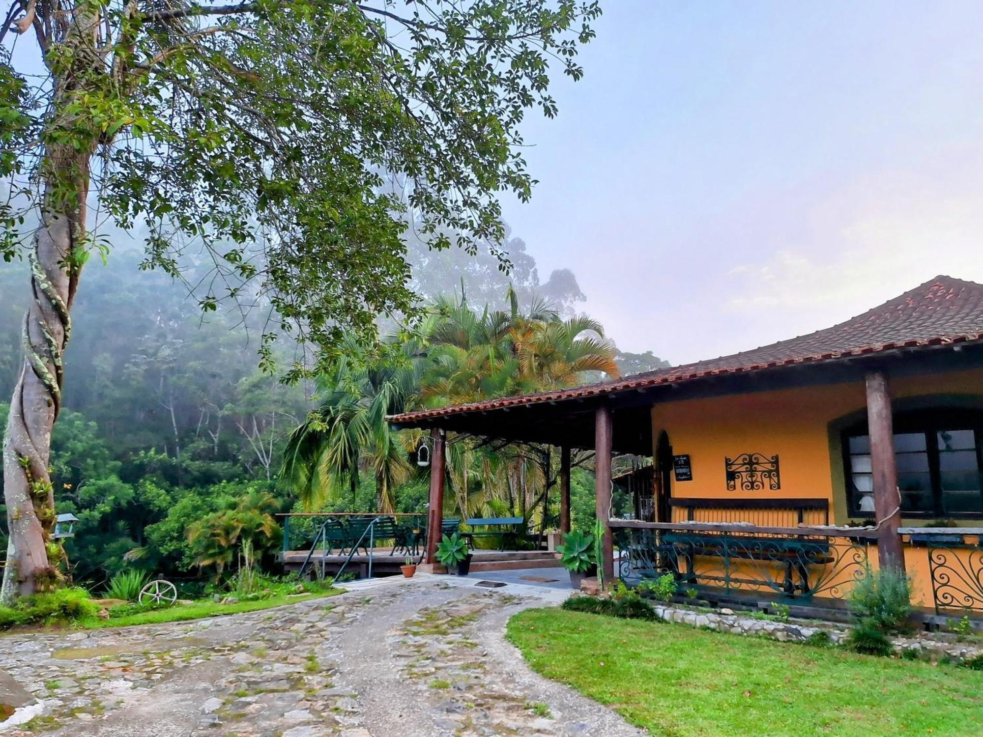 Chácara ladeira de Pedra Salesópolis Exterior foto